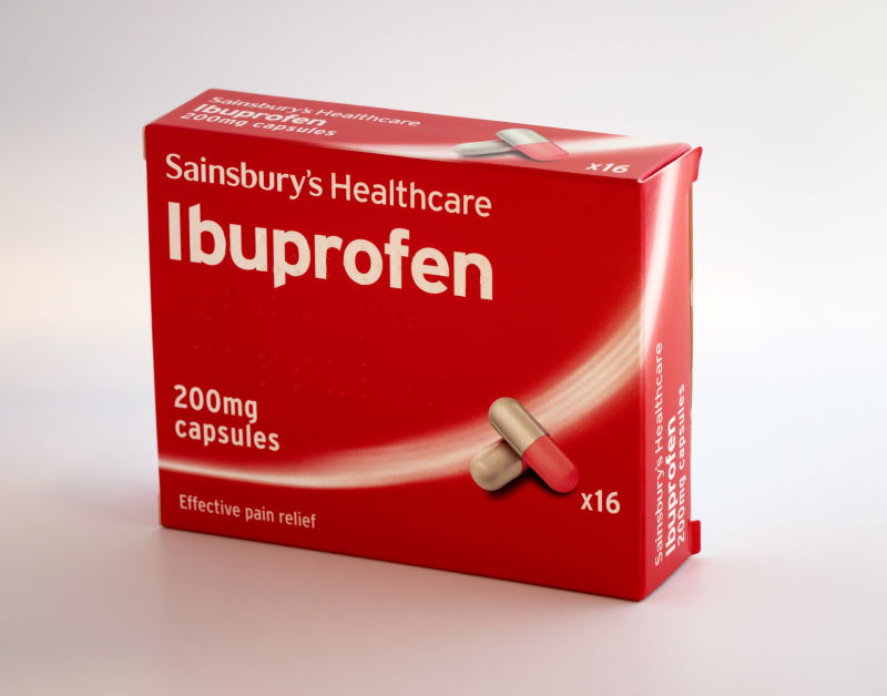 cuanto ibuprofeno se puede tomar al dia